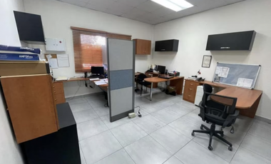 TERRENO / BRISAS DEL GOLF / 2600M / CON OFICINAS / PARA INVERSION JC