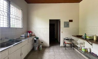 Venta de Casa de esquina en Penonomé, Calle Damián Carles.