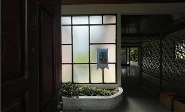 Venta de Casa de esquina en Penonomé, Calle Damián Carles.