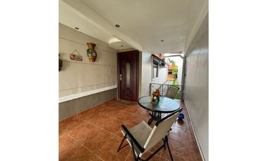 ARRAIJAN / RES. COLINAS DEL OESTE / 385M2 / 3 HABITACION / 1 OFICINA