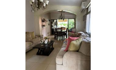 ARRAIJAN / RES. COLINAS DEL OESTE / 385M2 / 3 HABITACION / 1 OFICINA