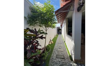 ARRAIJAN / RES. COLINAS DEL OESTE / 385M2 / 3 HABITACION / 1 OFICINA