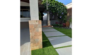 ARRAIJAN / RES. COLINAS DEL OESTE / 385M2 / 3 HABITACION / 1 OFICINA