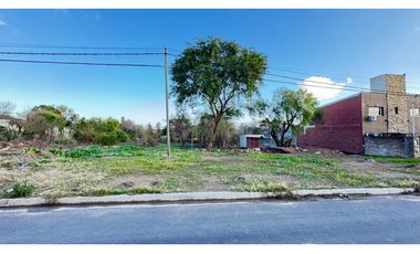 Venta de lote en calle Echeverria