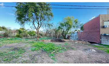 Venta de lote en calle Echeverria
