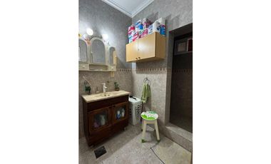 VENTA CASA APTA CREDITO HIPOTECARIO SOBRE CALLE LINIERS 612