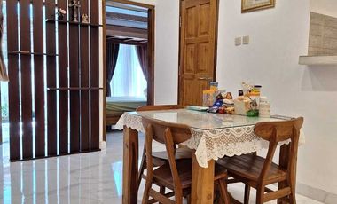 Dijual Rumah semi Villa,Strategis,di jalan Palm Nusa dua,Bali