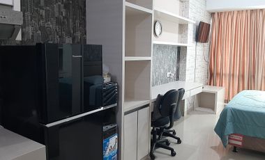 U Residence 2 Turun harga Full Furnis Bagus View SPool Lt7