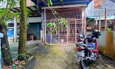 Rumah Tanjungpura gg.Fajar (dekat Sekolah Gembala Baik)