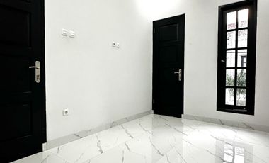Rumah Mewah 1 M an dalam Townhouse Jagakarsa Jakarta selatan