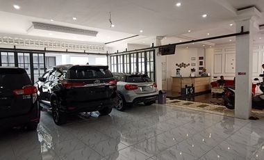 Rumah Mewah Kota Sukabumi 3 Lt, Kolam Renang + Bonus Tanah Kosong