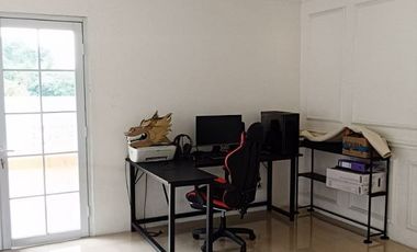 Rumah Mewah Kota Sukabumi 3 Lt, Kolam Renang + Bonus Tanah Kosong