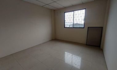 Alquiler de bodega y oficinas sector INMACONSA