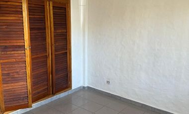 Departamento Tipo Casa en alquiler en Lanus Este