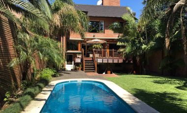 CASA 6 AMBIENTES EN VENTA BERNAL PISC/COCH/QUINCHO