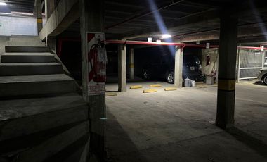VENTA DE COCHERA EN SOLARES DE SANTA MARIA 3