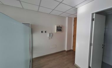 Oficina en arriendo en LO BARNECHEA