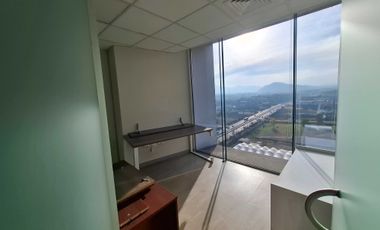 Oficina en arriendo en LO BARNECHEA