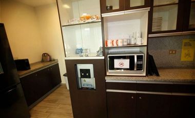Oficina en Arriendo en Eje Apoquindo // Apumanque // Badajoz