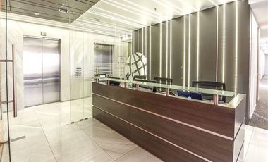 Oficina en Arriendo en Eje Apoquindo // Apumanque // Badajoz