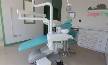 Oficina en Arriendo en Clínica dental en venta a una cuadra de la plaza de armas, con 3 estacionamientos.