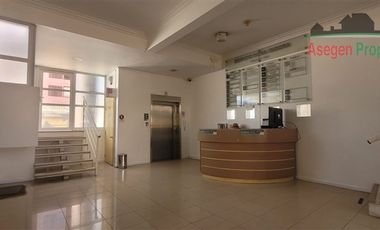 Oficina en Arriendo en Clínica dental en venta a una cuadra de la plaza de armas, con 3 estacionamientos.