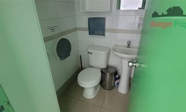Oficina en Arriendo en Clínica dental en venta a una cuadra de la plaza de armas, con 3 estacionamientos.
