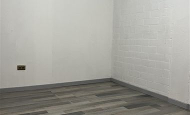 Casa en Venta en Avenida Rio Claro con Cipreses