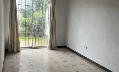 Casa en Venta en Avenida Rio Claro con Cipreses
