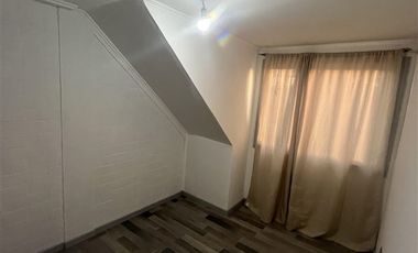Casa en Venta en Avenida Rio Claro con Cipreses