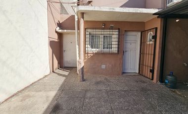 VENTA CASA 5 AMBIENTES RAMOS MEJIA LOTE PROPIO
