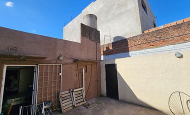 VENTA CASA 5 AMBIENTES RAMOS MEJIA LOTE PROPIO