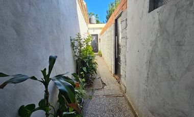 VENTA CASA 5 AMBIENTES RAMOS MEJIA LOTE PROPIO