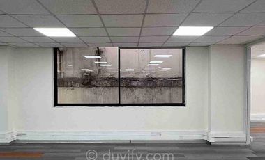 Oficina en Arriendo en Bandera 260