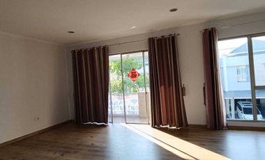 Disewakan Rumah Golf Island type Palm 8x20 Pantai Indah Kapuk Jakarta