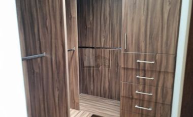 Casa en Renta, Calimaya, Lomas Virreyes, descubre la elegancia y confort ¡tu nuevo hogar te espera!