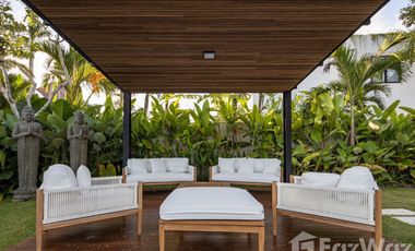5 Bedroom Villa for sale in Kerobokan, Bali