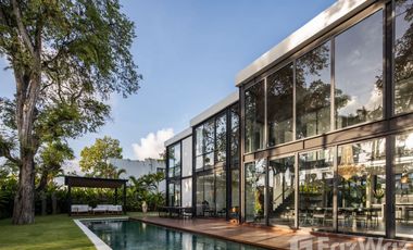 5 Bedroom Villa for sale in Kerobokan, Bali