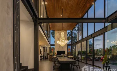 5 Bedroom Villa for sale in Kerobokan, Bali