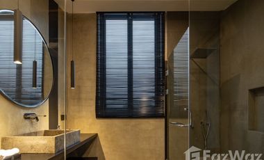 5 Bedroom Villa for sale in Kerobokan, Bali