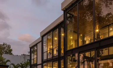 5 Bedroom Villa for sale in Kerobokan, Bali