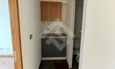 Oficina en Arriendo en Barrio Suecia/ Tobalaba/ Edificio Conexión