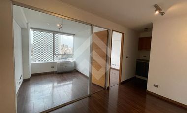 Oficina en Arriendo en Barrio Suecia/ Tobalaba/ Edificio Conexión