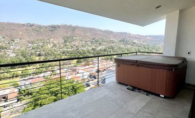 Casa en venta con alberca con vista campo de golf en Las Cañadas, Zapopan