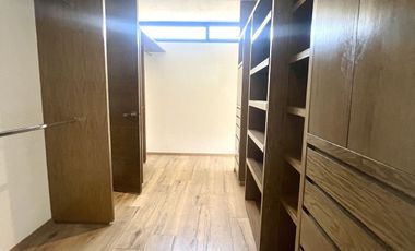 Casa en venta con alberca con vista campo de golf en Las Cañadas, Zapopan
