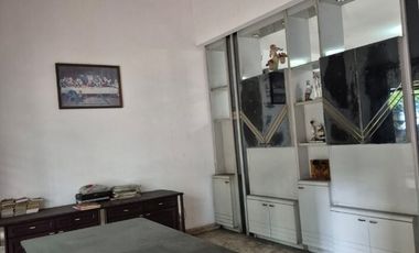 Jual Cepat Rumah 2 lantai,depan jalan 3 mobil, SHM 424 m2 , Tomang