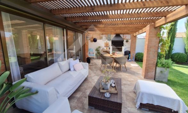 Casa en Arriendo en Camino la Cumbre