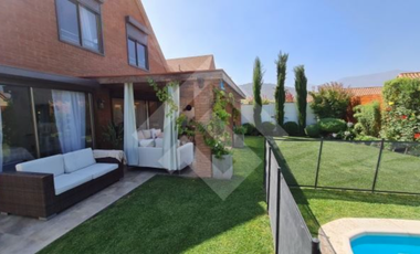 Casa en Arriendo en Camino la Cumbre
