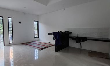 THE VILLA ARCADIA HUNIAN EXCLUSIVE DI GUNUNG PATI SEMARANG