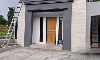 THE VILLA ARCADIA HUNIAN EXCLUSIVE DI GUNUNG PATI SEMARANG